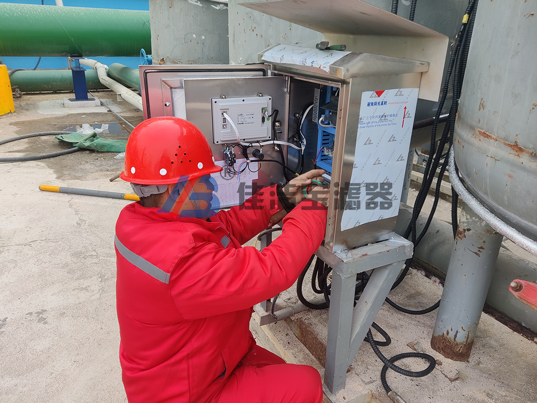 遼寧某化工公司旁濾過濾器檢修項目順利完成